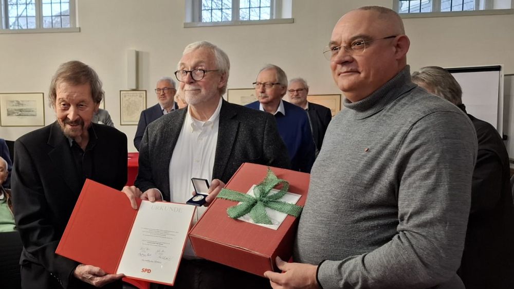Ehrung für Bernhard Schulte: Eine Würdigung seines langjährigen Engagements